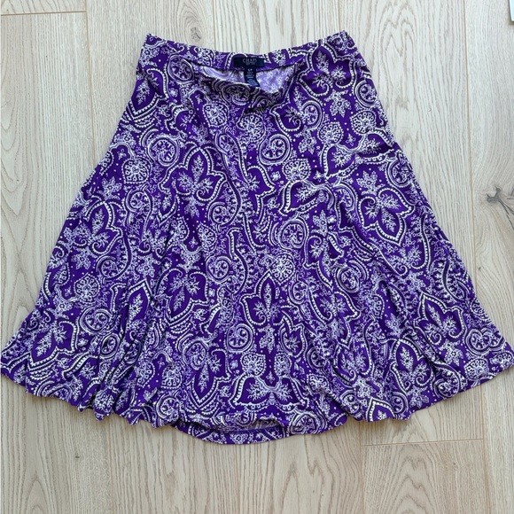 Chaps Dresses & Skirts - Chaps Purple White Paisley Printed Gored Stretch Jersey Skirt Size Small